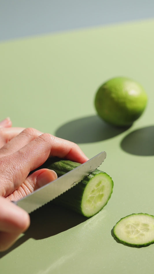 Cucumber Slice – Fresh Garnish B-Roll (Vertical, 1080p, 6s)