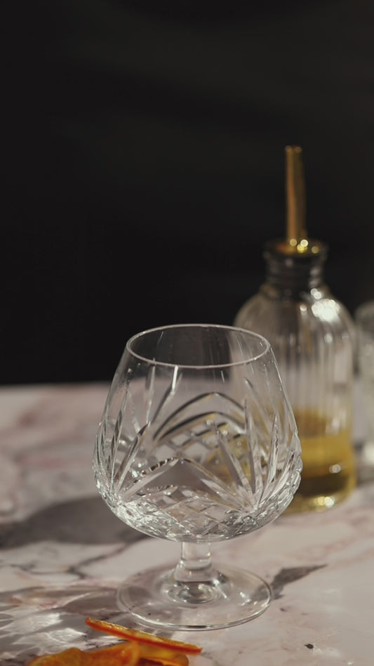 Ice Cube Drop – Slow-Mo B-Roll for Drink Content (Vertical, 1080p,)